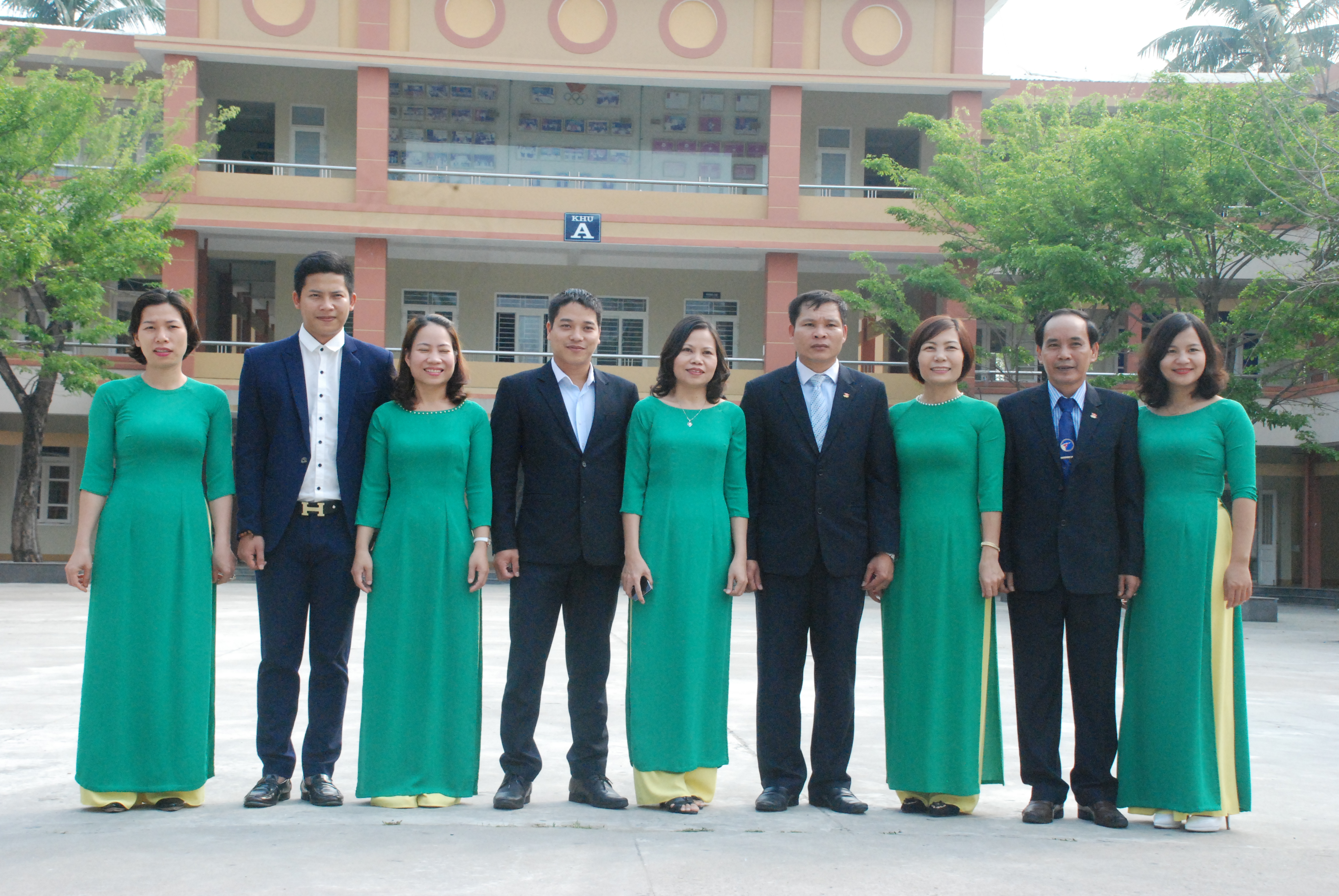Tri ân thầy cô nhân ngày 20-11